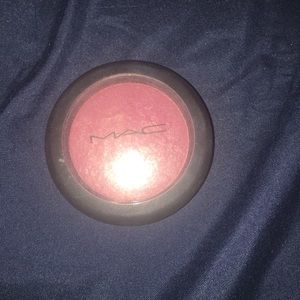 MAC Gently Mineralized Blush