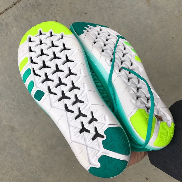 NEW | LAST PAIR⚡️ NIKE FLY KNIT WOMENS 9 - Picture 3 of 6