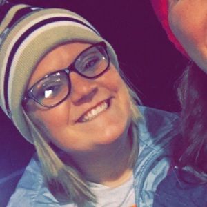 Meet your Posher, Caroline