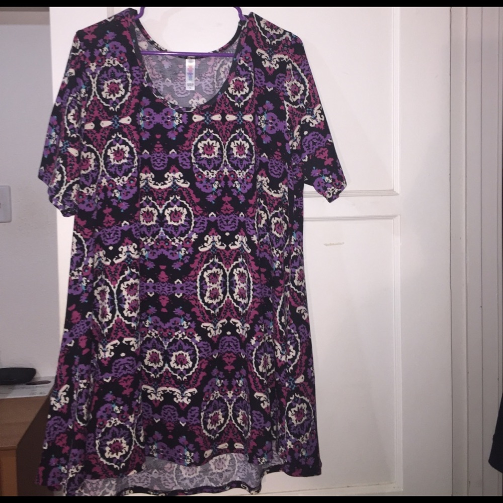 LuLaRoe Perfect Tee