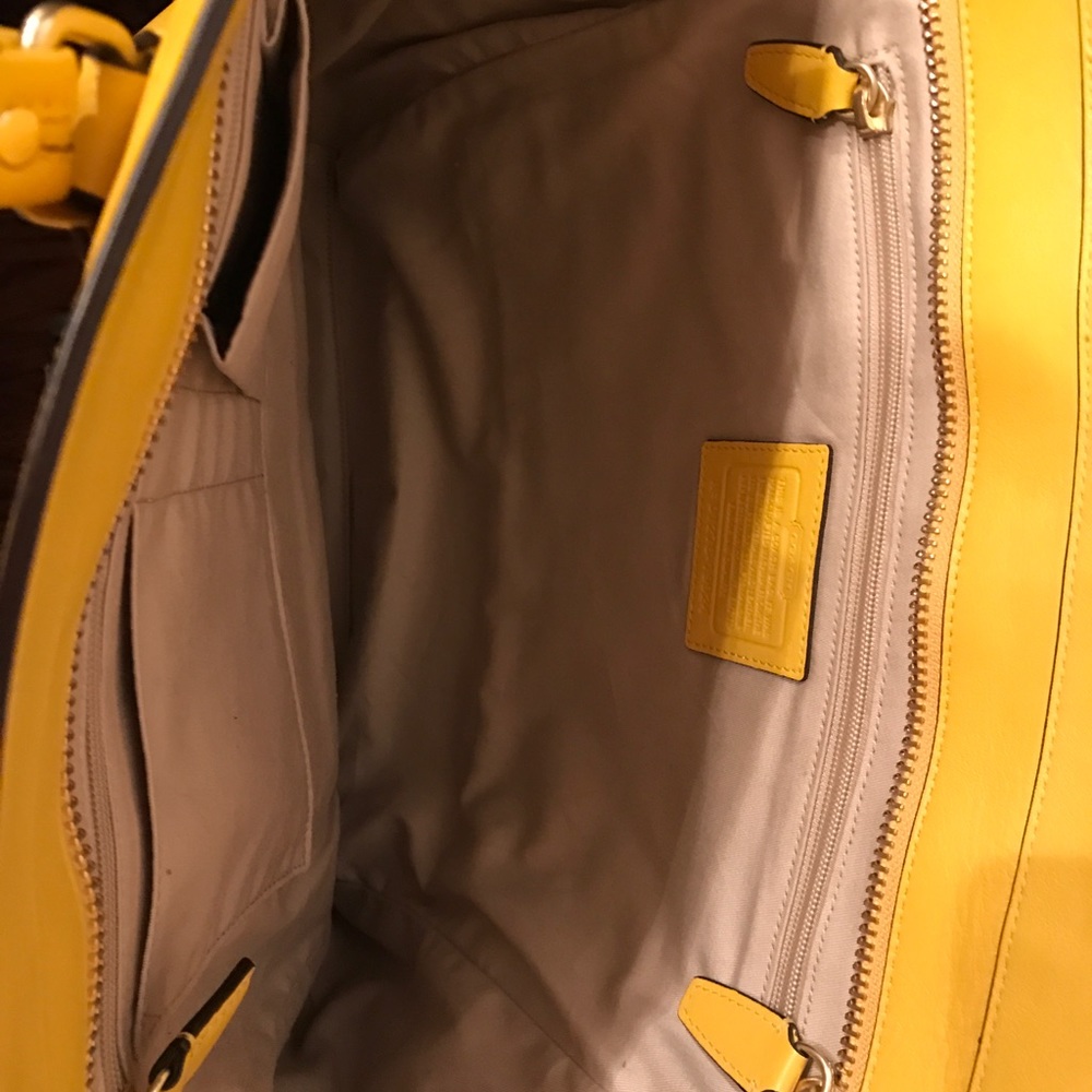 🌻SOLD spring bag Authentic large Coach leather - Picture 4 of 4