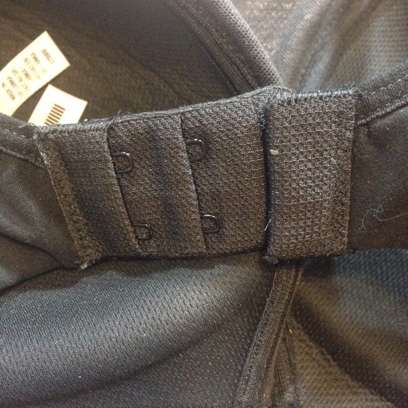 Victoria Secret VSX Black Sports Bra 32DDD - Picture 4 of 5