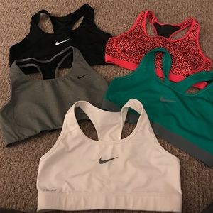 Bundle of Nike Sports Bras Like new!!