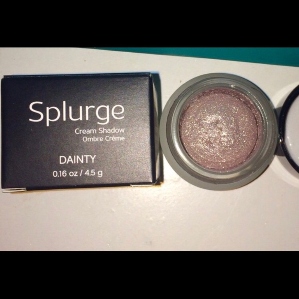 Cream eyeshadow