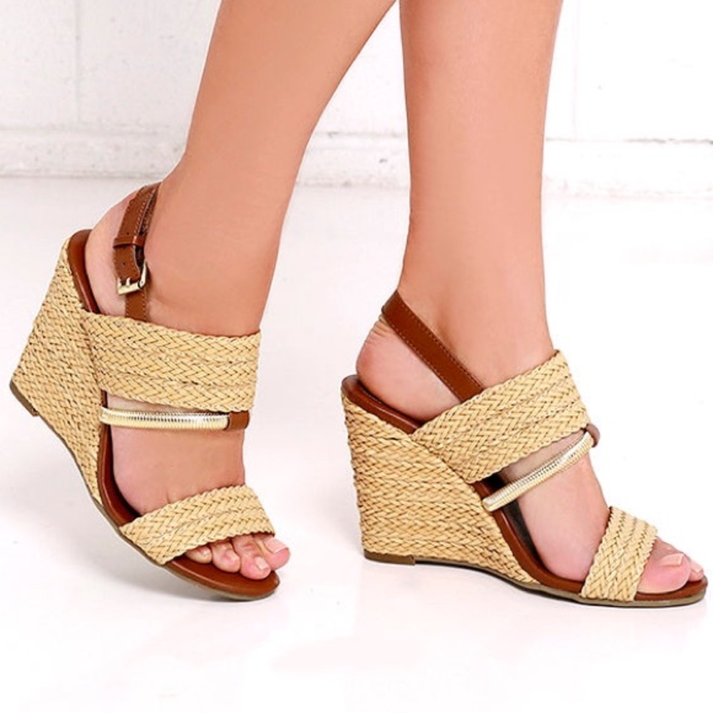 Woven Peep Toe Wedge Sandals - Picture 3 of 5