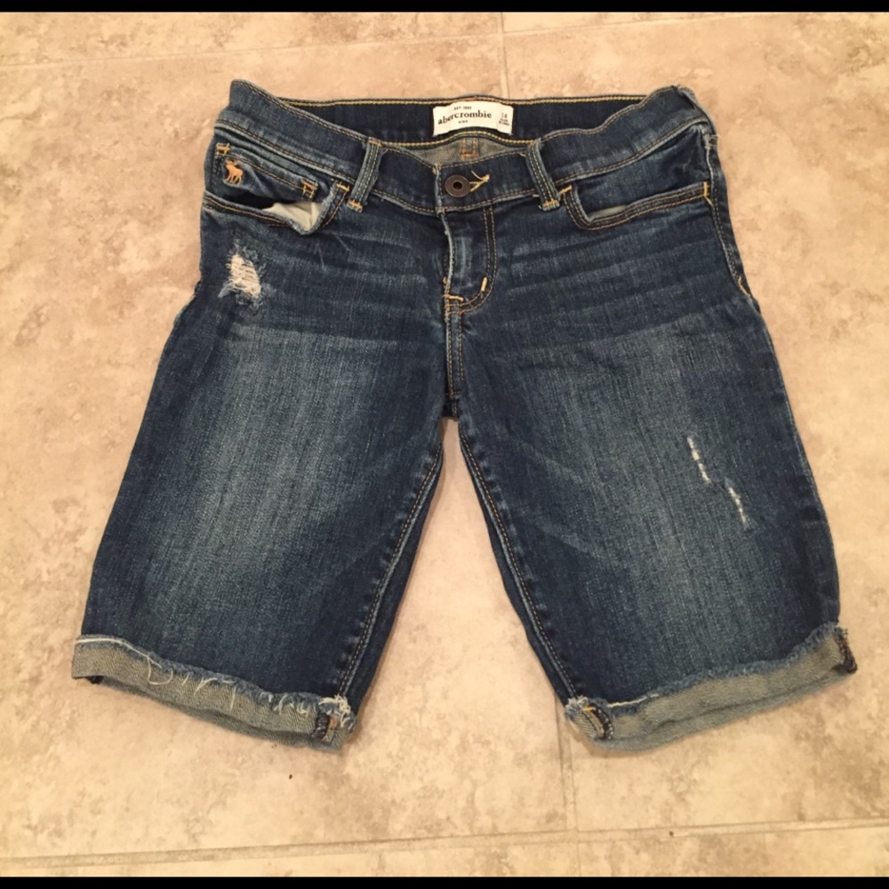 Abercrombie kids Bermuda shorts