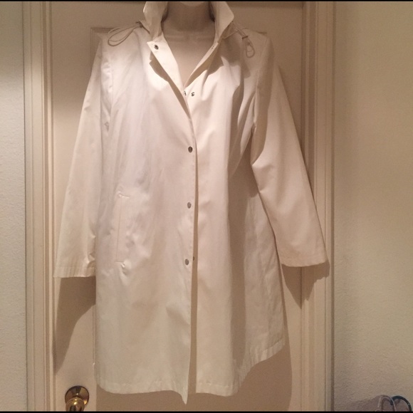 Jackets & Blazers - Winter  white rain coat with detachable hood