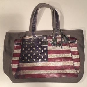 NWOT! American Flag Print Shoulder Bag