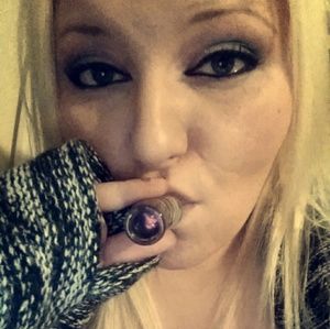 Meet your Posher, Brittney