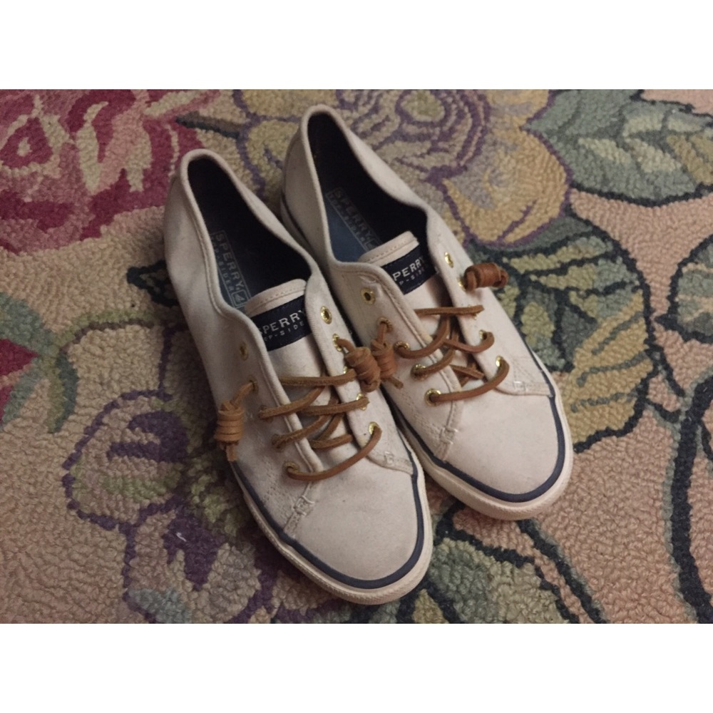 Slip on sneakers