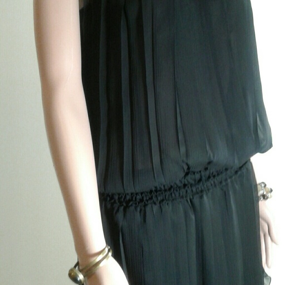 Stunning!! MAX STUDIO DRESS - Picture 3 of 8