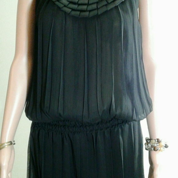 Stunning!! MAX STUDIO DRESS - Picture 4 of 8