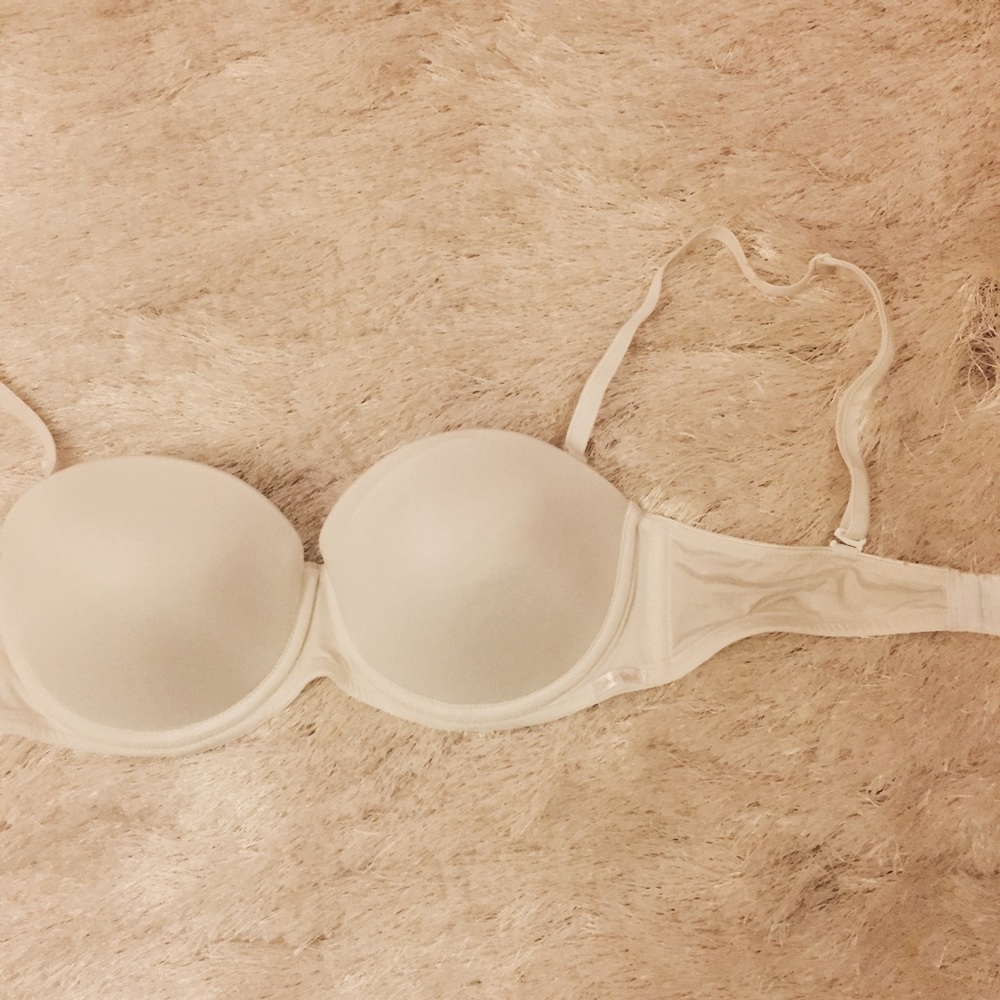 32C strapless push-up Calvin Klein bra