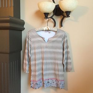 🌼SALE🌼! Chicos vneck tunic, size 1, NWOT