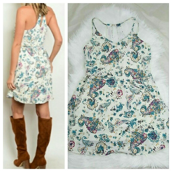 Dresses & Skirts - New White Floral Print Sundress SM