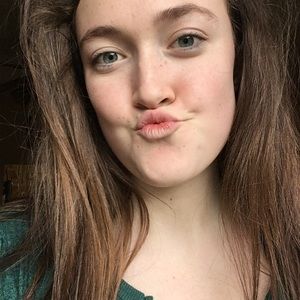 Meet your Posher, Lucy