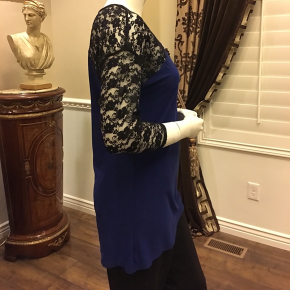 Beautiful top - Picture 3 of 3