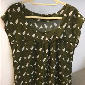 Olive and white shirt-sleeves blouse