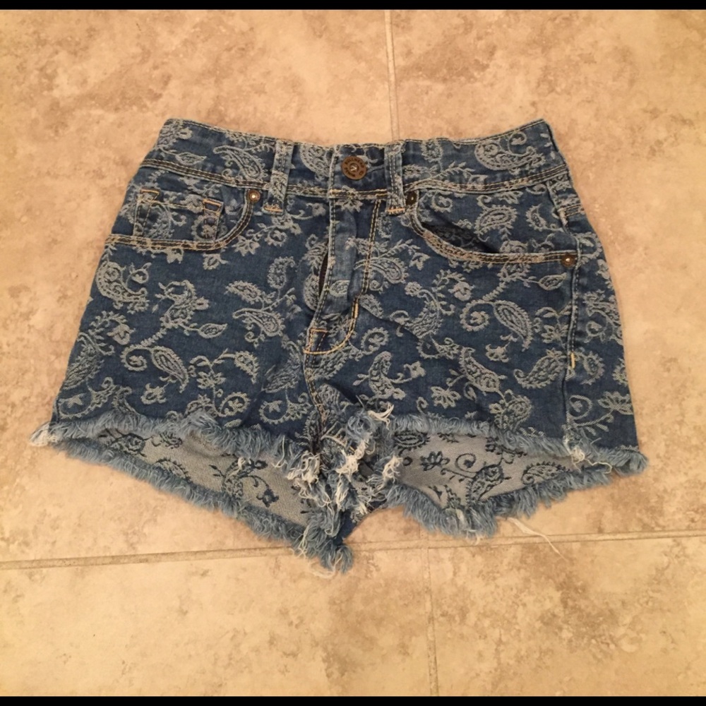 Bullhead denim shorts