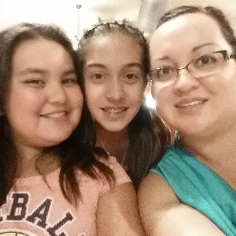 Meet your Posher, Petrapinkie