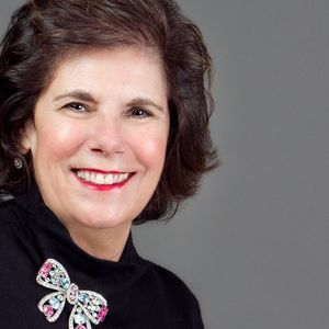 Meet your Posher, Fay