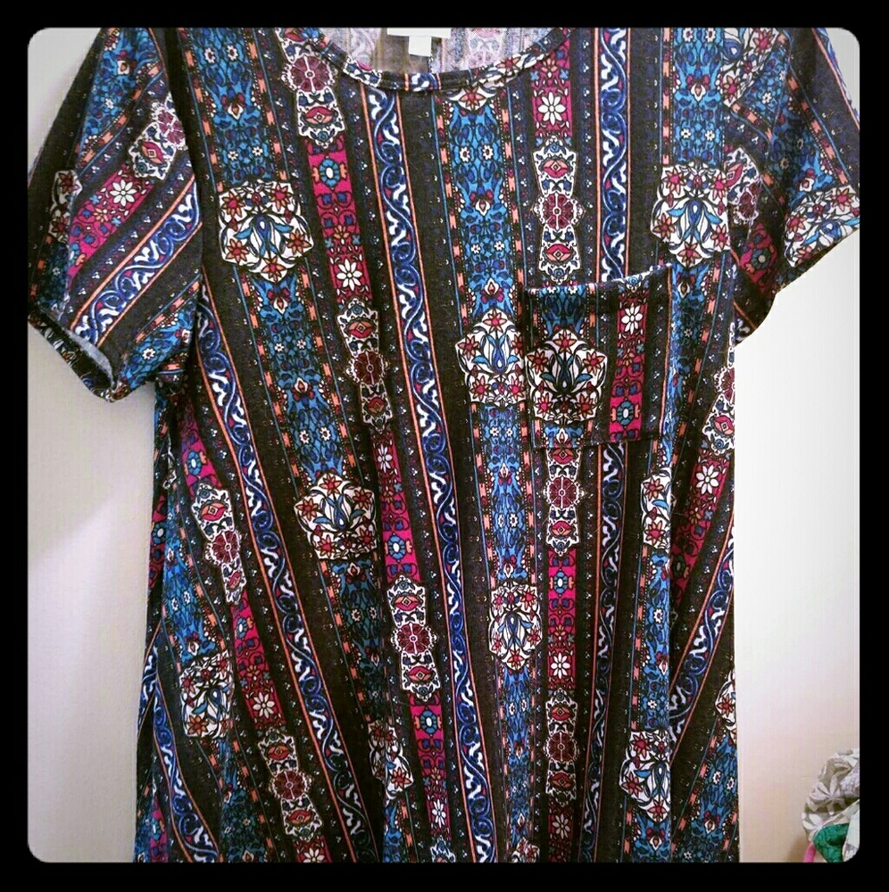 LuLaRoe Carly size small