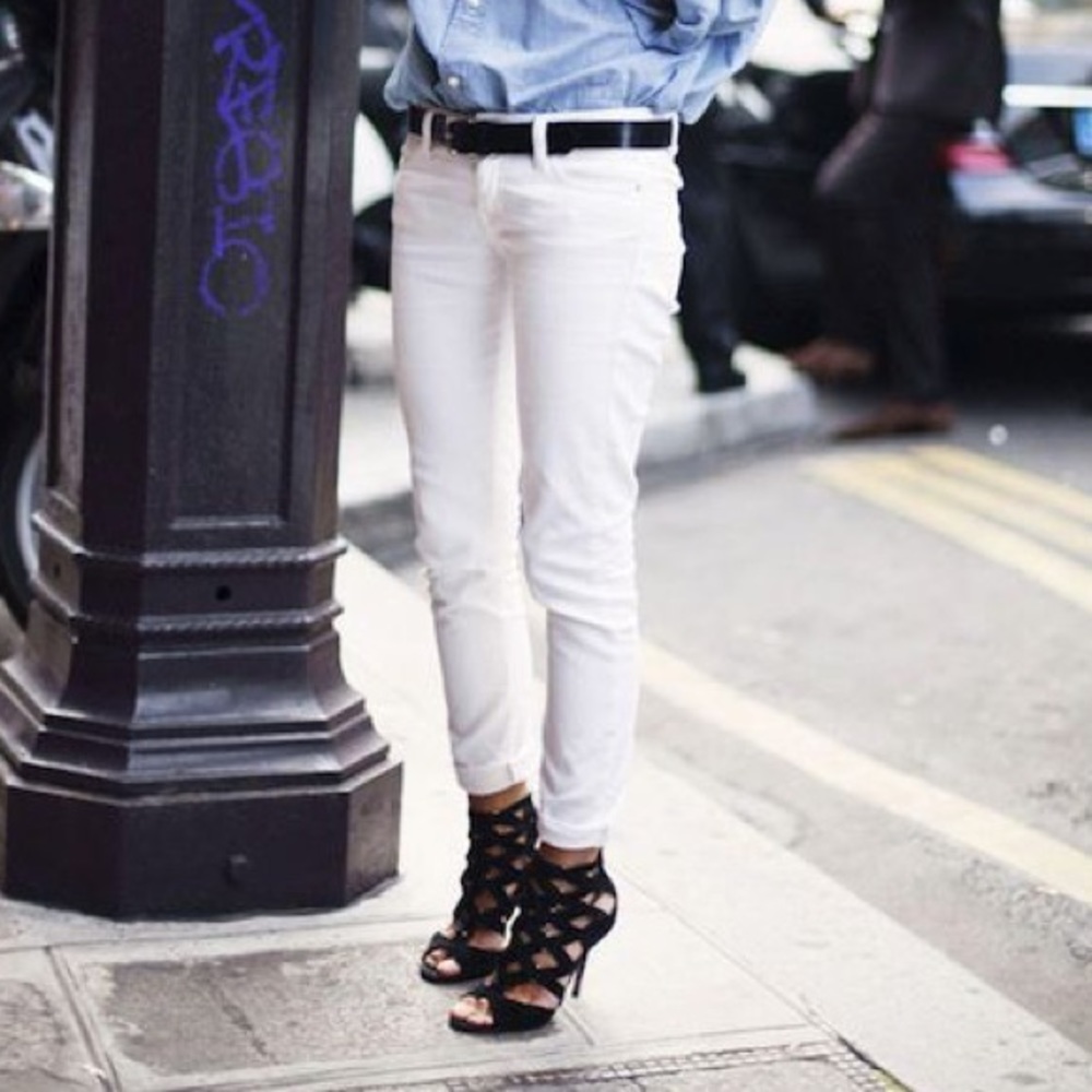🌊WHITE JEANS🌊