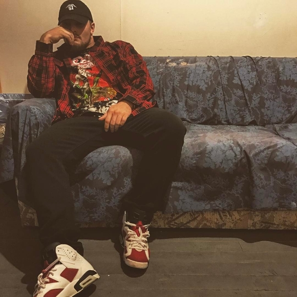 Meet your Posher, Vin - Picture 1 of 1