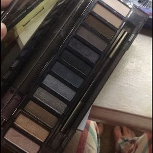 Urban Decay Smoky Palette