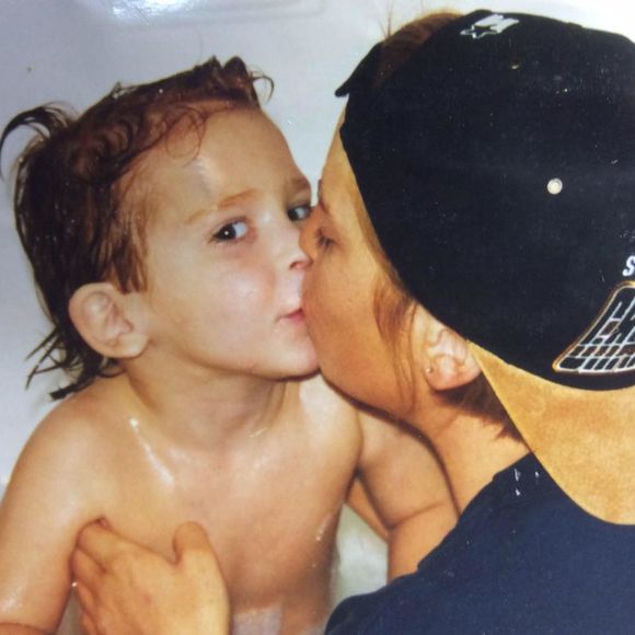 Meet your Posher, Heather - Picture 2 of 2