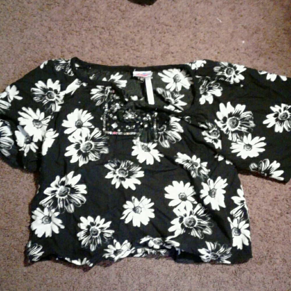 Justice cute crop top