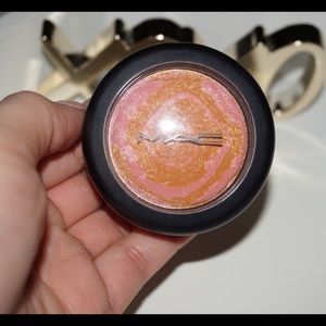 MAC •Limited Edition•