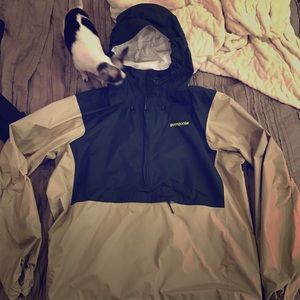 Patagonia XL windbreaker