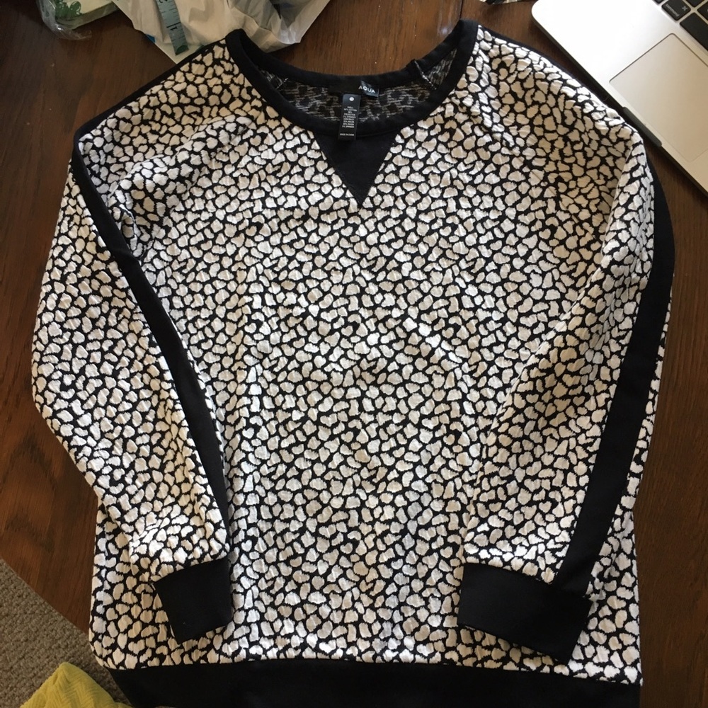 Aqua by Bloomingdales Black and white sweater