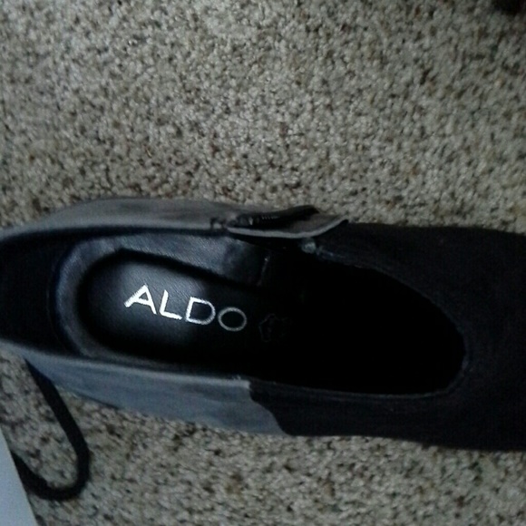 Aldo suede color block heeled booties - Picture 3 of 5