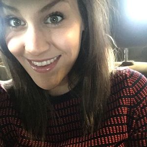 Meet your Posher, Alicia