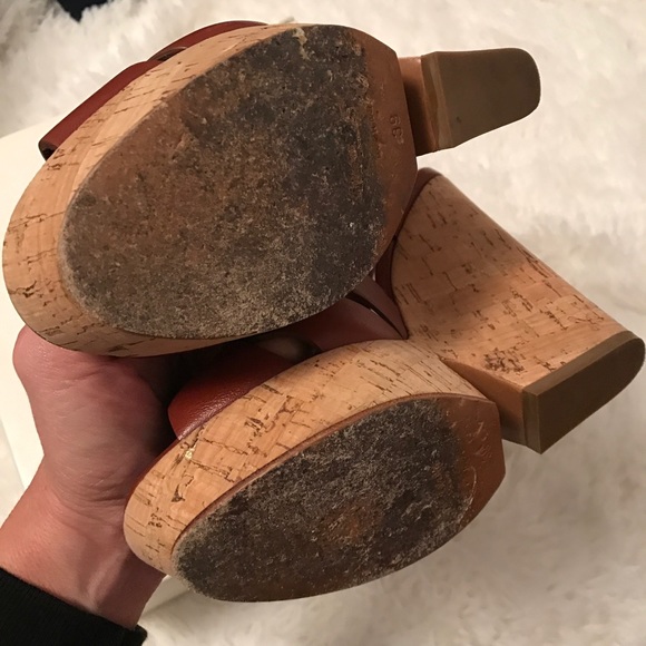 SOLD! YSL 🌹 DEAUVILLE WEDGE TURILLION LEATHER - Picture 5 of 8