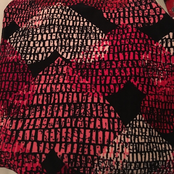 Lularoe TC heart leggings - Picture 1 of 2