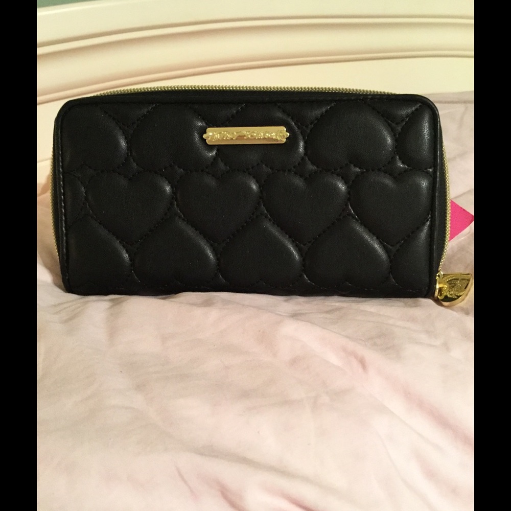 Betsey Johnson wallet