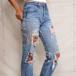 Levi's Woman's distressed jeans.