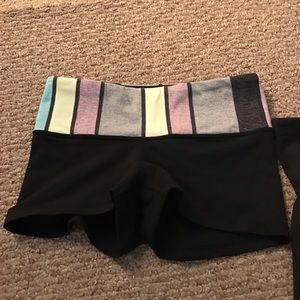 SOLD ON ANOTHER SITE Lulu shorts