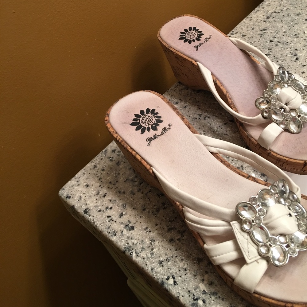 Yellow box wedges