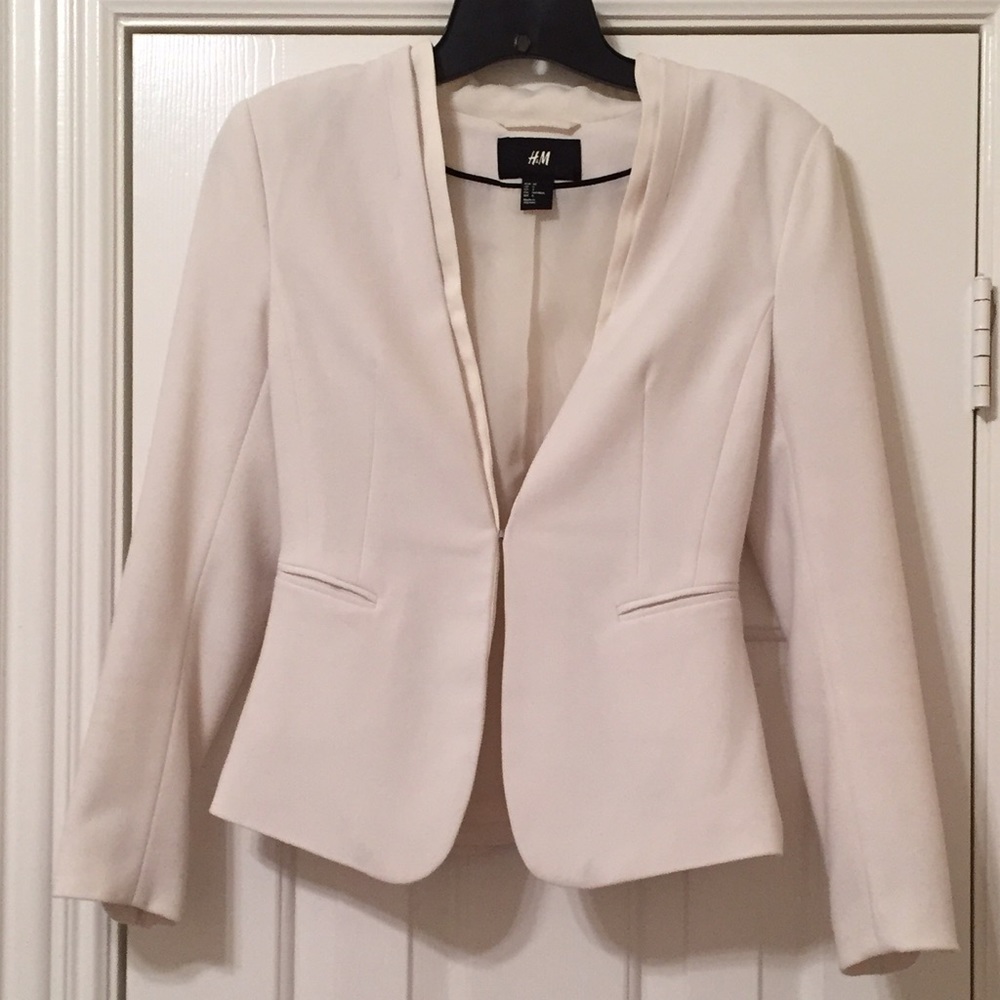 H&M ivory blazer | size 4