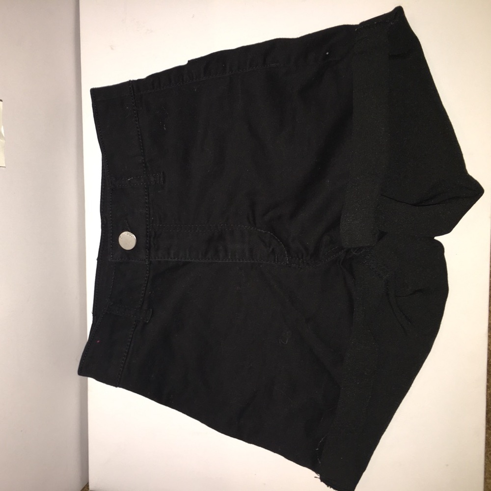 DIVIDED Black High Waisted Shorts