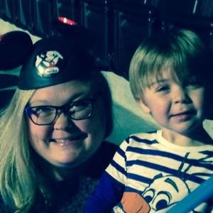 Meet your Posher, Kelly