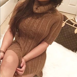 ✨Brown Cowl Neck Sweater✨