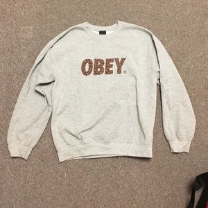 Obey Crew Neck !!!