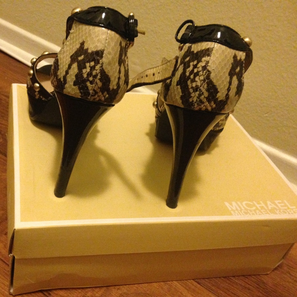 Michael Kors Genuine Snakeskin - Picture 3 of 8