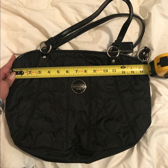 Authentic coach purse - Picture 4 of 8