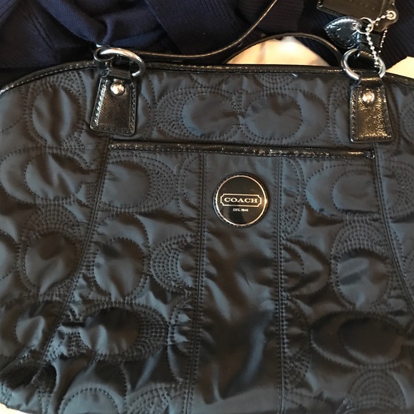 Authentic coach purse - Picture 3 of 8